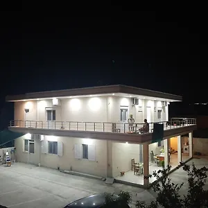 Appartement Dhoma Plazhi Nefeli, Vlorë